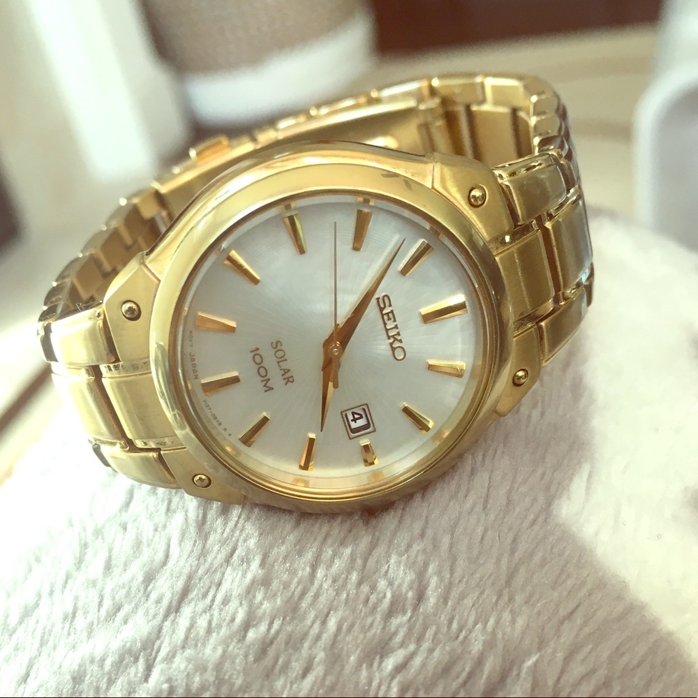 Seiko gold tone ladies watch